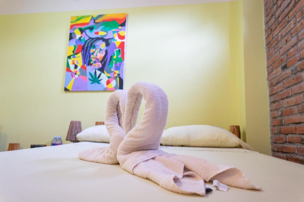 Hotel Boutique Hurvinek Монтаньита Экстерьер фото